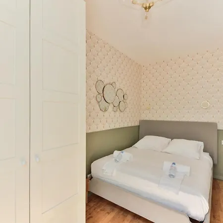 Appartement-4Pers-1Chambre-Buttes-Chaumont-Paris19 アパート *