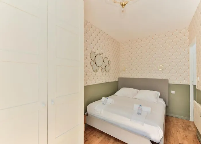 Independant Flat: Canal St Martin&trains Stations! Apartmán *
